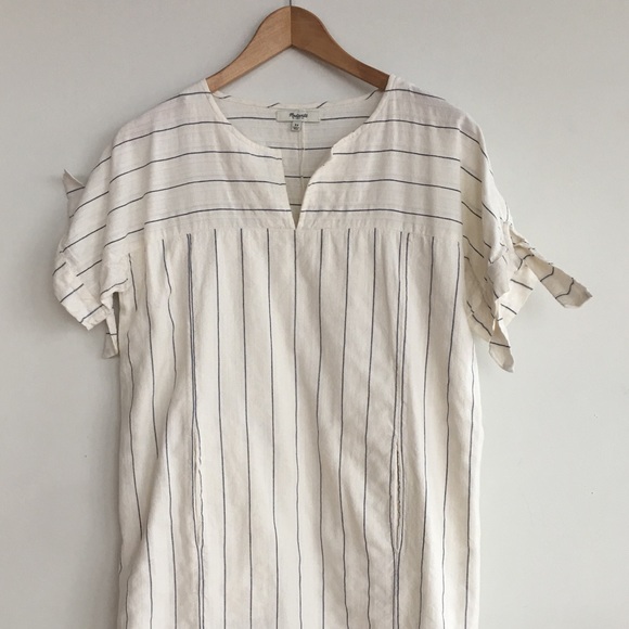 Madewell Dresses & Skirts - Madewell: Tie-Sleeve Dress in Stripe